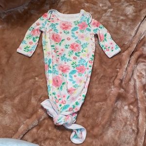 Baby girl knot gown